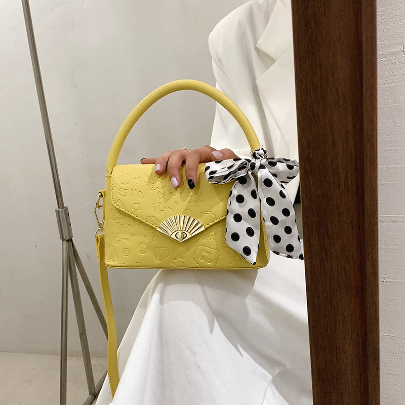 IELGY small fresh bag fashion portable small square bag women