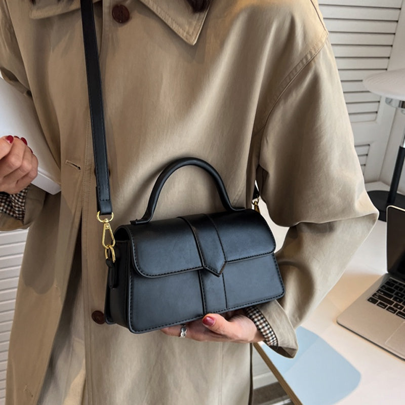 IELGY Retro portable embroidery thread niche all-match one-shoulder messenger small square bag women