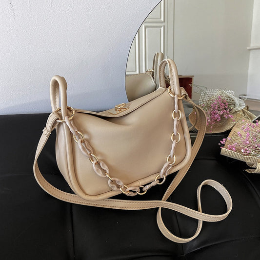 IELGY fashion three-dimensional solid color design sense retro simple chain messenger bag