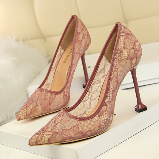 IELGY Sexy women's shoes nightclub lace hollow mesh was thin shallow mouth pointed heels