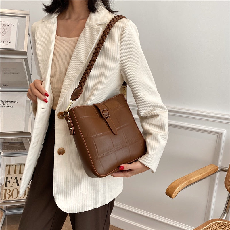IELGY Fashion Ladies Large-capacity Korean Style Diagonal Bag Soft Leather Belt Buckle