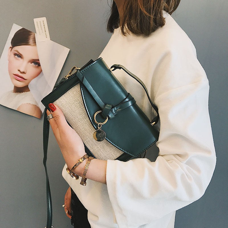 Messenger bag wide shoulder strap small square Harajuku shoulder bag