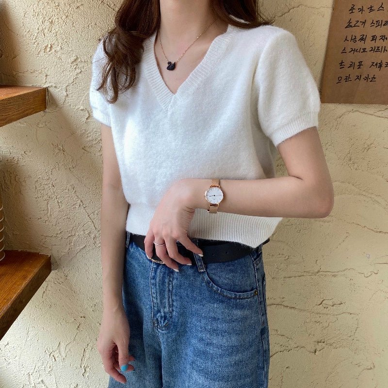 IELGY knitted short-sleeved T-shirt women summer new loose and thin short V-neck top T-shirt