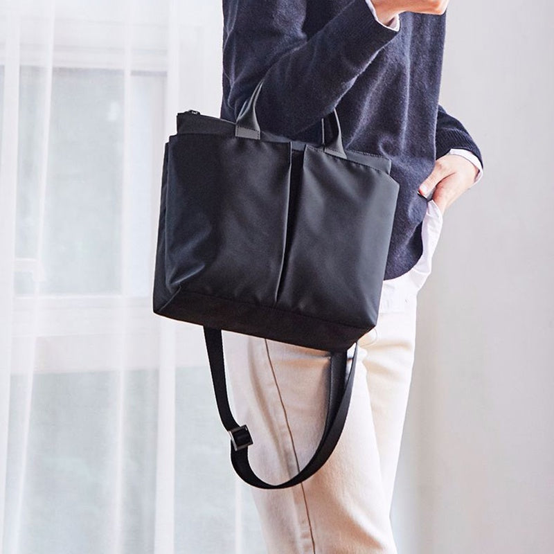 IELGY Korean version of nylon solid color simple temperament pocket diagonal handbag