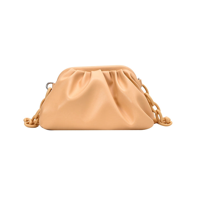 IELGY The Korean version of leisure fashion clouds clip buckle shoulder Messenger bag is new