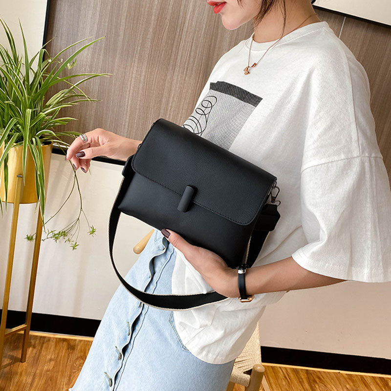 IELGY Women's bag square crossbody versatile casual PU simple fashionable black big