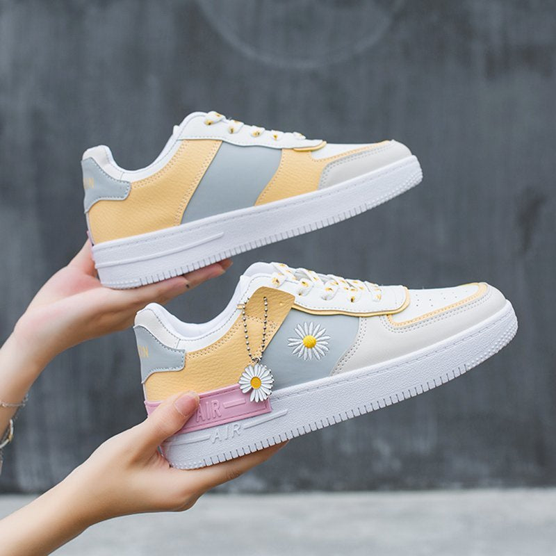 IELGY fashion ladies small daisy breathable port style casual white shoes