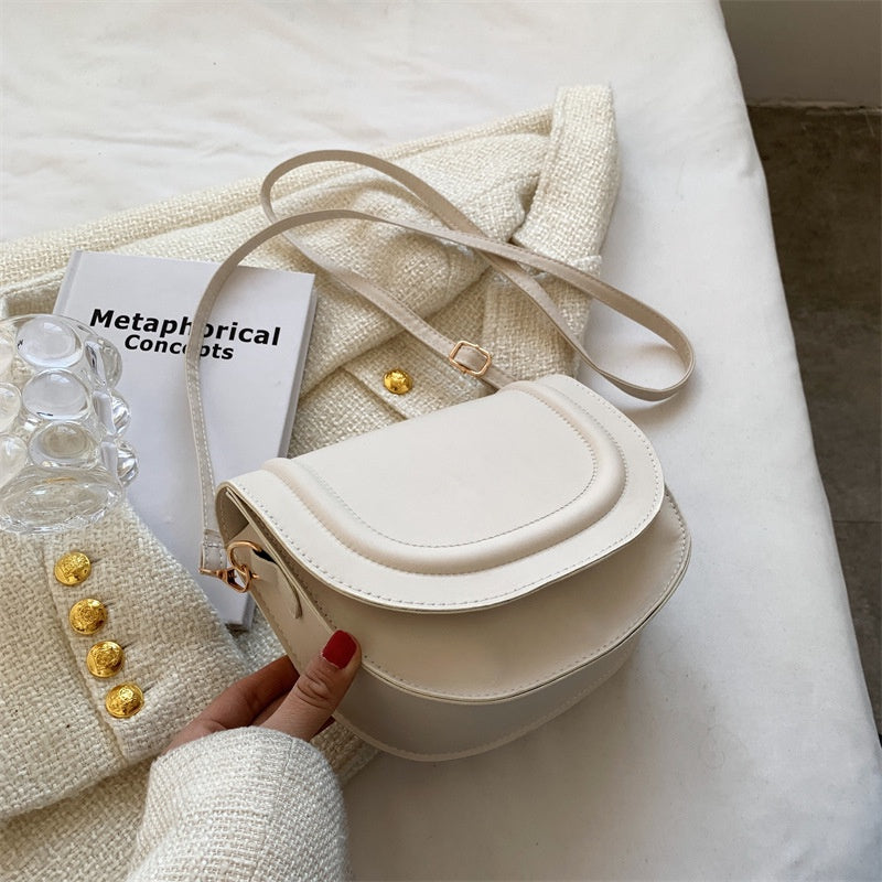 IELGY Cute new trendy fashion western style messenger casual saddle bag women