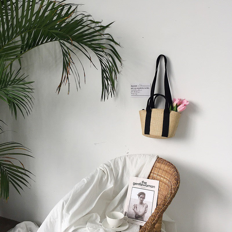 IELGY Straw bag female retro rattan bag Messenger bag