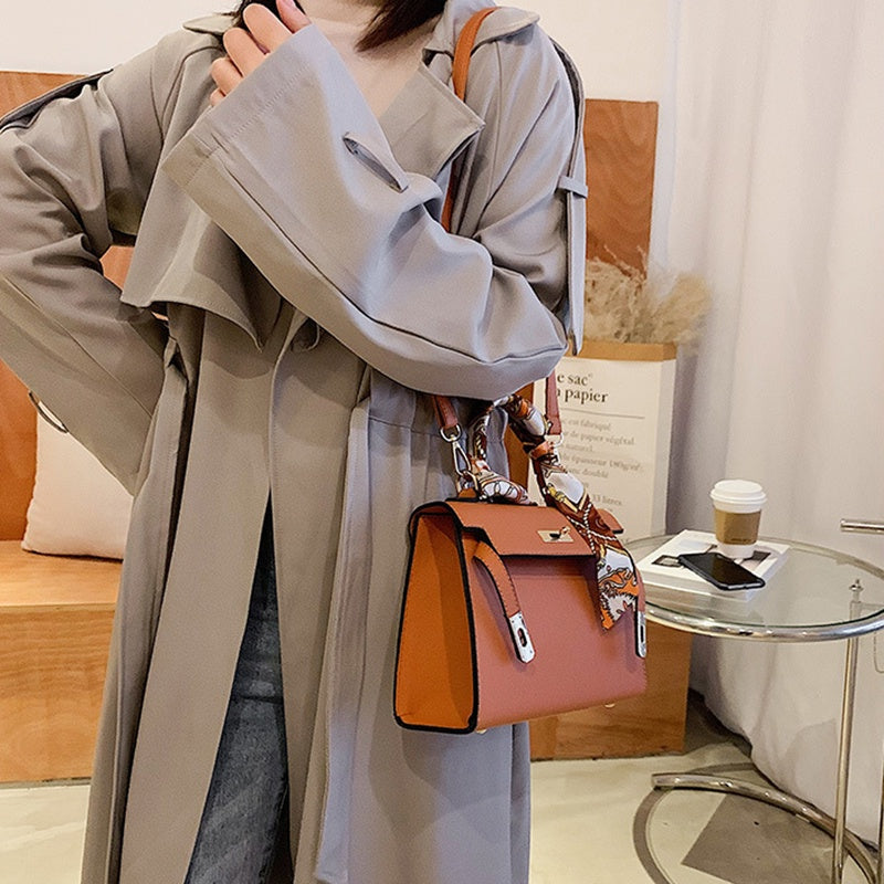 IELGY Large capacity portable shoulder messenger bag fashion trend Kelly bag