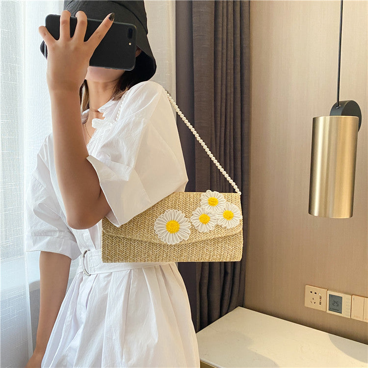IELGY straw woven bag female fashion small daisy one shoulder messenger pearl chain bag