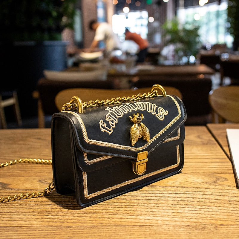 IELGY Bee handbags new fashion chain bag retro Messenger bag