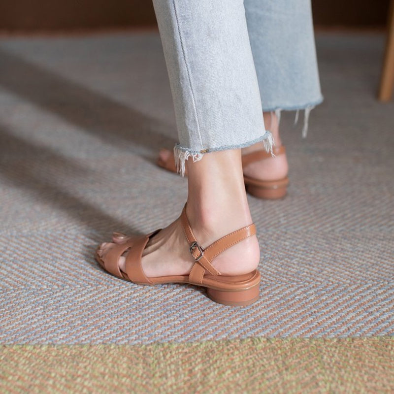 IELGY Fashion Round Toe Low Heel Roman Sandals Women's Strap