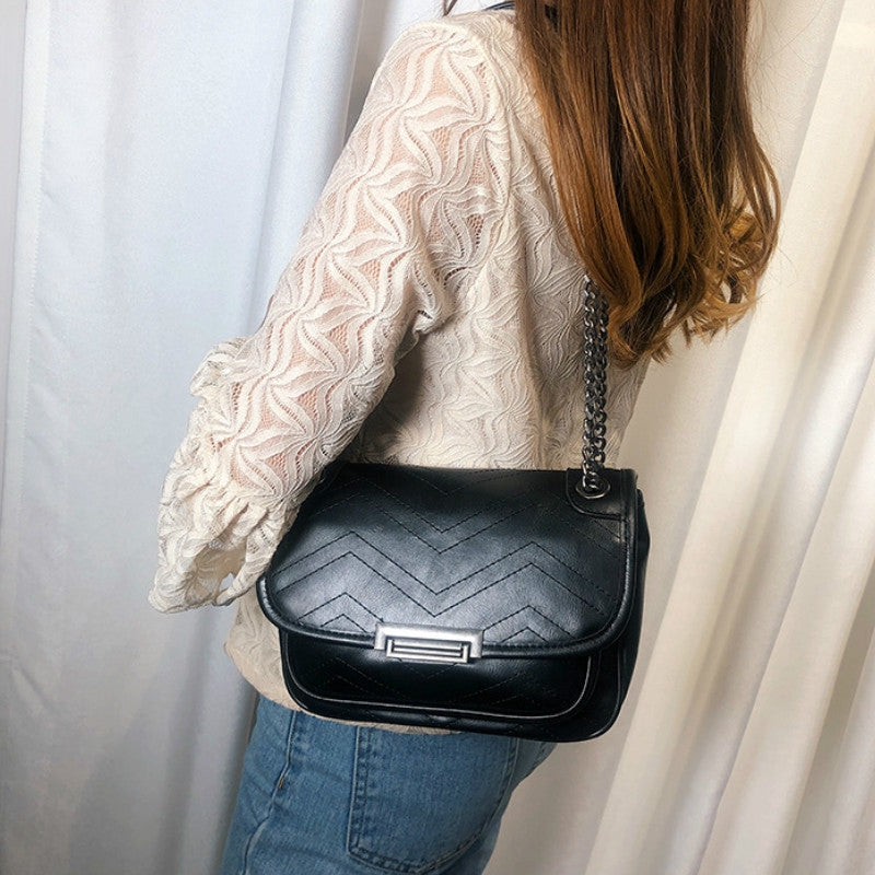 IELGY Fashion retro women's bag diamond chain bag shoulder Messenger bag