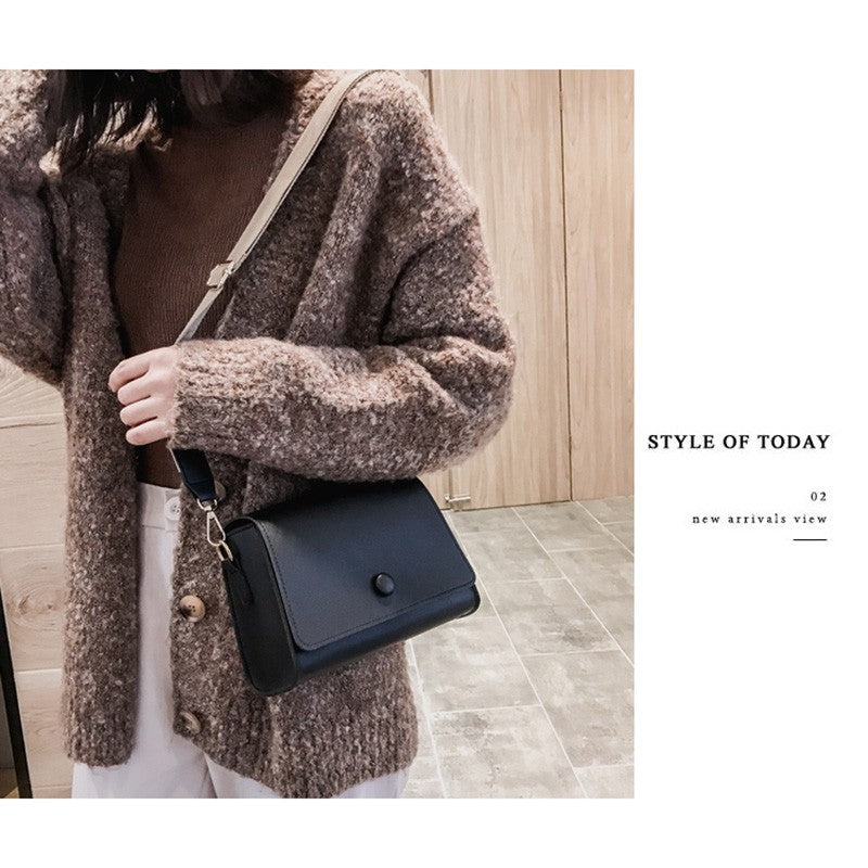 IELGY New ins super fire contrast color wide shoulder strap Messenger bag