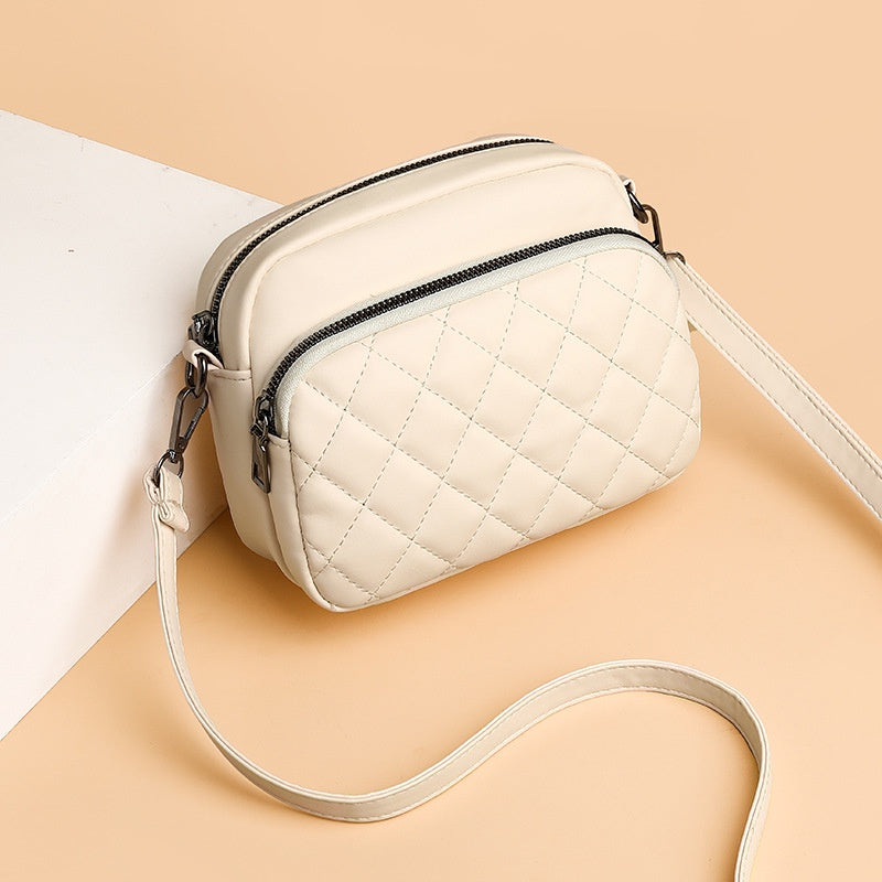IELGY women's elegant street rhombus messenger bag