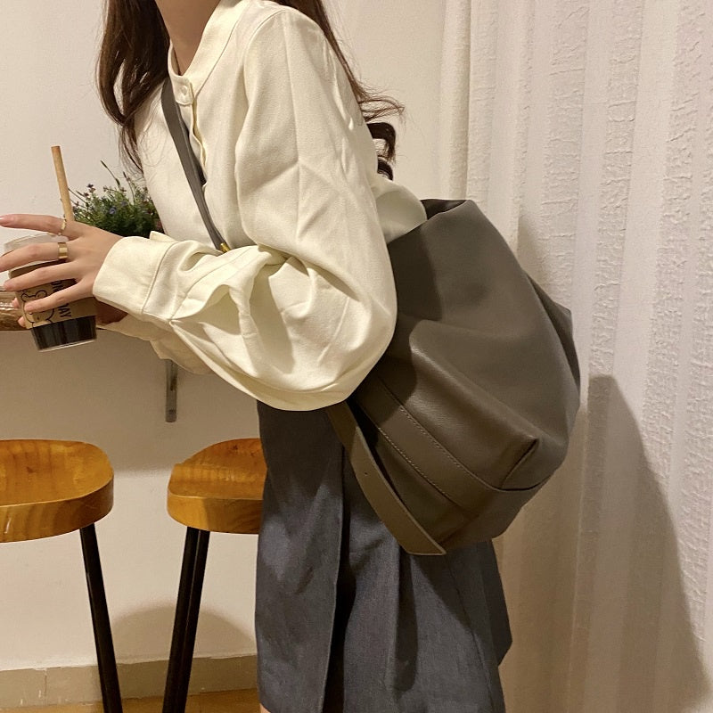 IELGY shoulder Women's bags Korean version Black Casual Large capacity Son and mother Simple handle bag