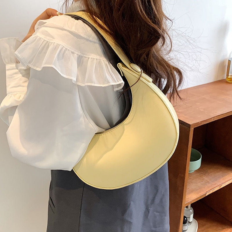 IELGY Women's premium texture fashion crescent underarm bag