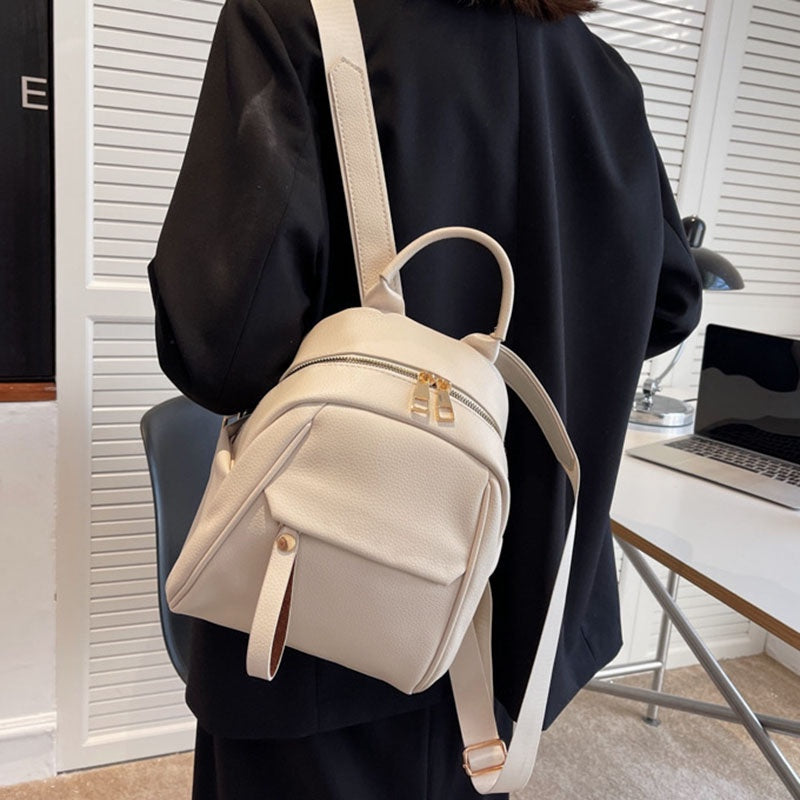 IELGY Soft Leather Ladies Backpack Fashion Art Travel Small Backpack