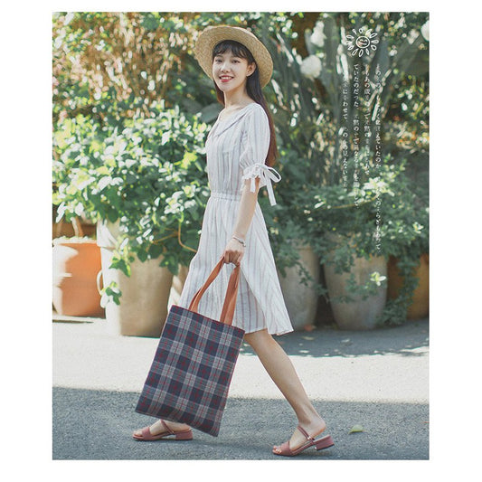 Literary plaid canvas bag shoulder bag