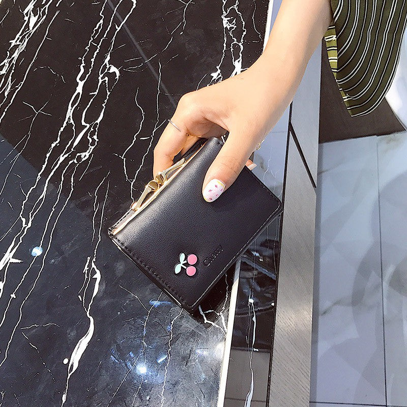 Mini wallet new female short paragraph folding space space change bit
