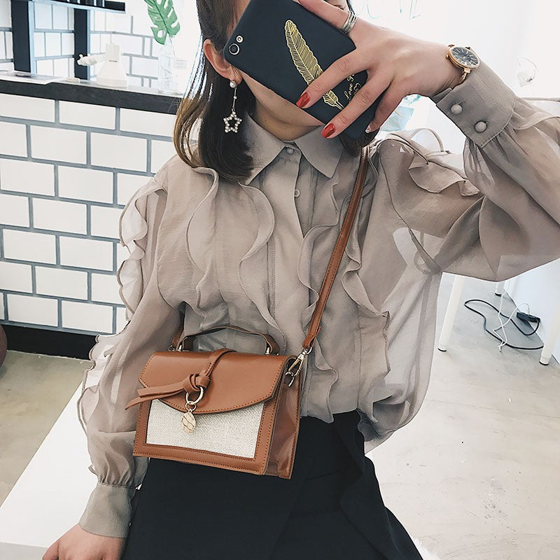 Messenger bag wide shoulder strap small square Harajuku shoulder bag