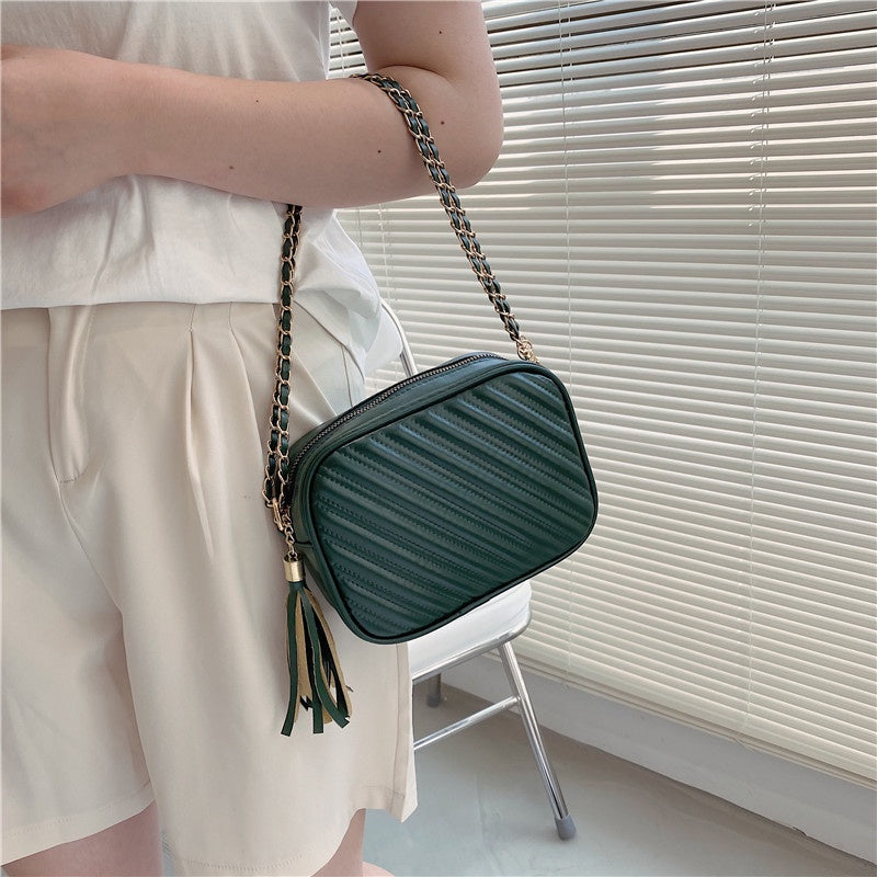 IELGY Black Market On Lingge Retro Women's Chain Crossbody Bag Fashion PU Western Style