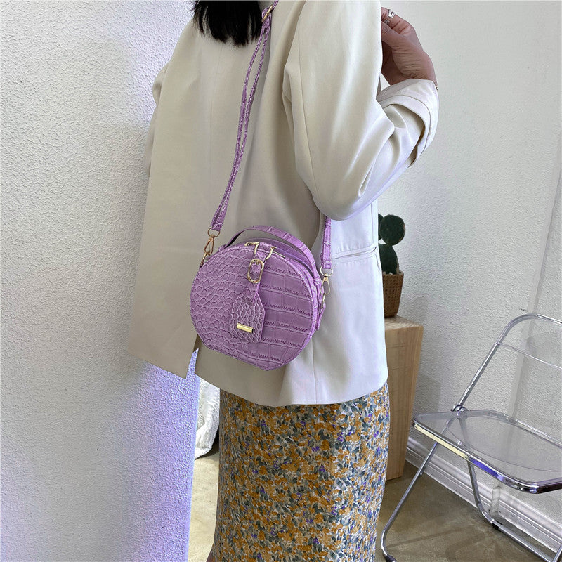 IELGY Women's Crocodile Pattern Round Ocean Tote Bag Mini All-match One Shoulder Messenger