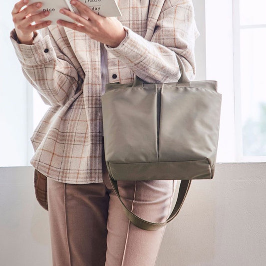 IELGY Korean version of nylon solid color simple temperament pocket diagonal handbag