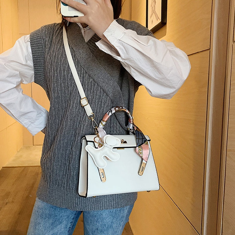 IELGY Large capacity portable shoulder messenger bag fashion trend Kelly bag