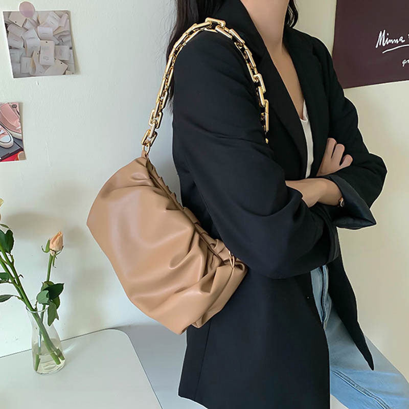 IELGY Zipper Clouds Soft leather Chain One shoulder PU Black Women's bag Crossbody