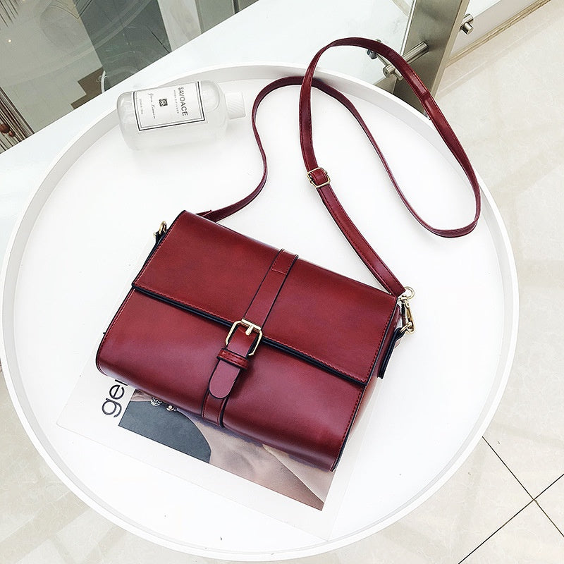 IELGY Korean version of solid color simple retro messenger small square bag