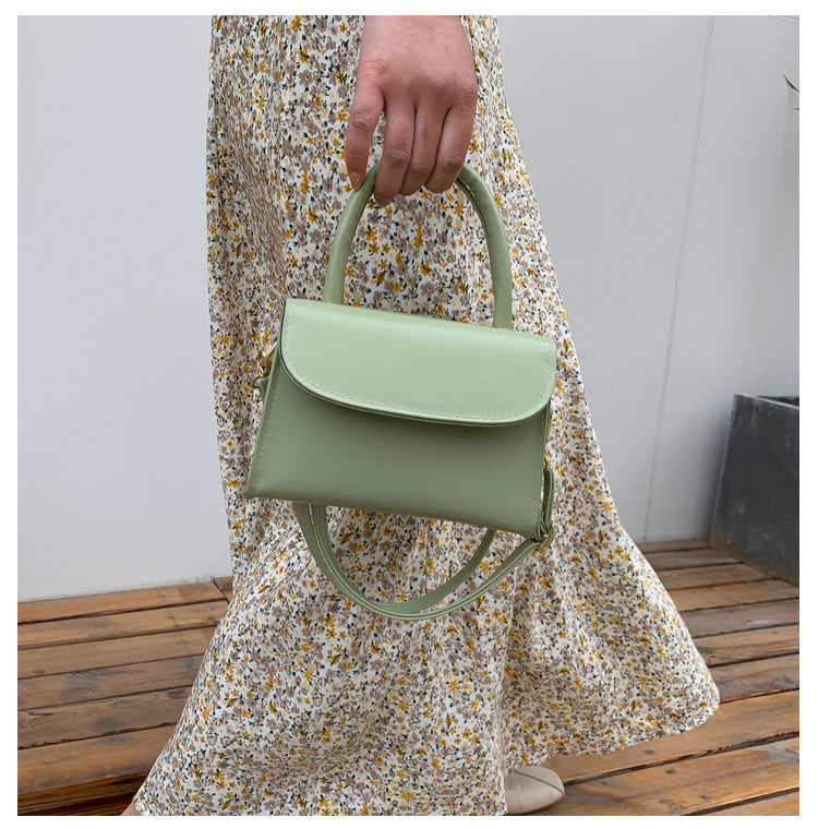 IELGY retro shoulder bag all-match messenger bag fashion