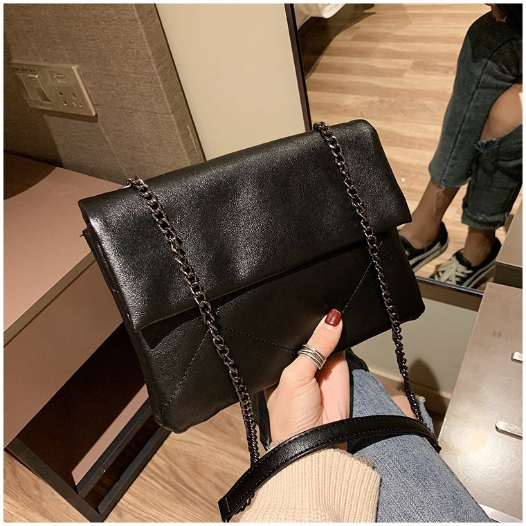 IELGY Korean version of the chain wild shoulder slung small square bag Fashion