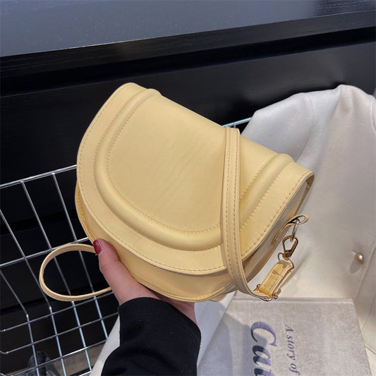 IELGY Cute new trendy fashion western style messenger casual saddle bag women