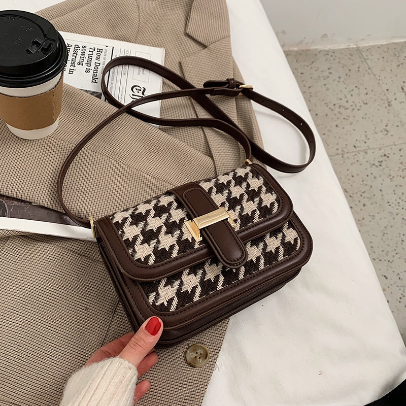 IELGY Western style simple houndstooth small square crossbody bag