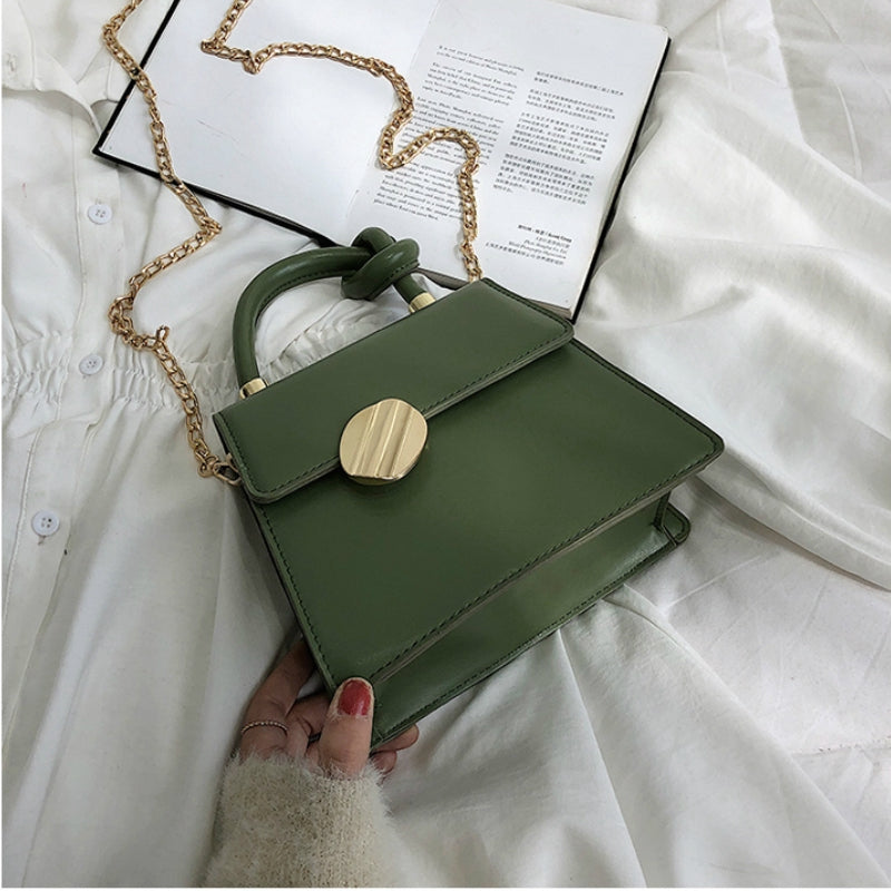 IELGY One-shoulder messenger women bag retro fashion comfortable portable chain small square