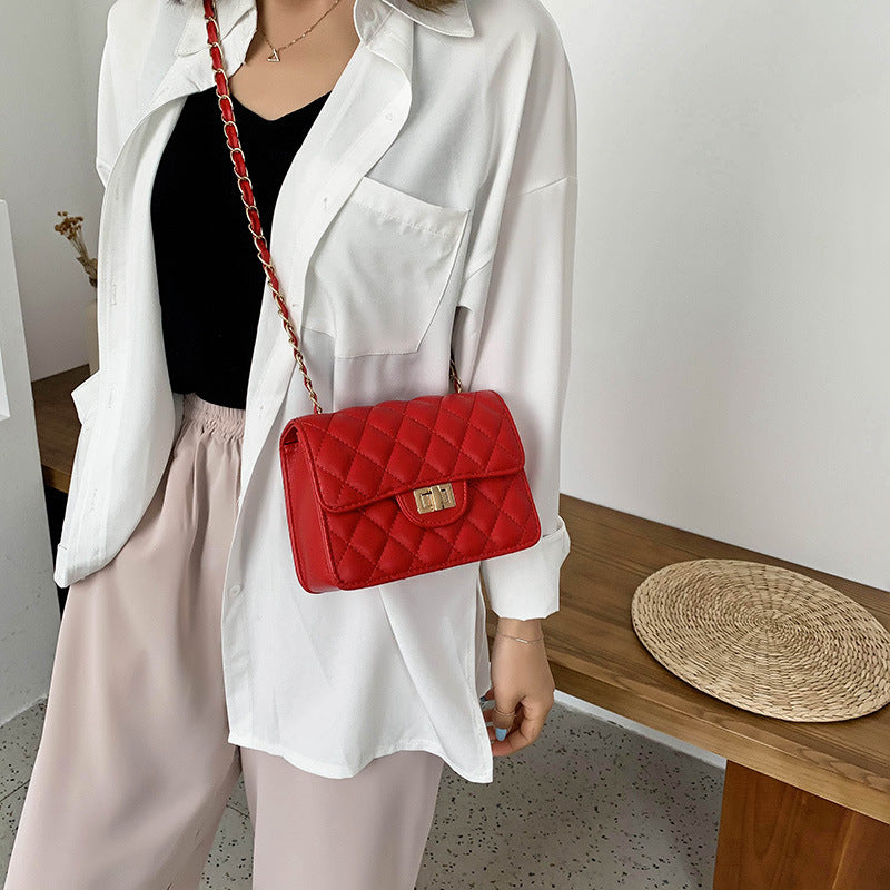 IELGY chain fashion all-match one shoulder solid color Women's messenger bag commuter soft surface White
