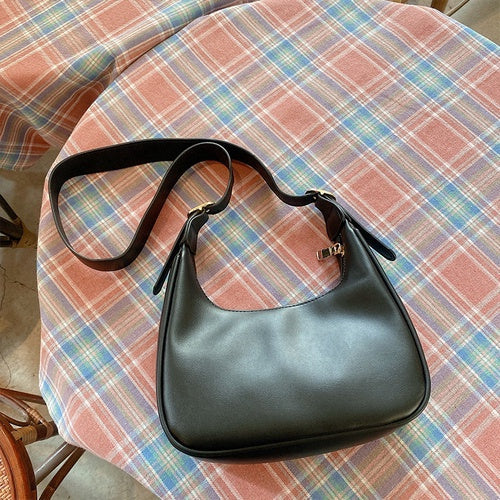 IELGY Baobao female retro armpit medieval bag hand-held crescent Single Shoulder Messenger dumpling baonv Chao