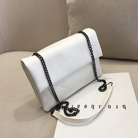 IELGY Korean version of the chain wild shoulder slung small square bag Fashion