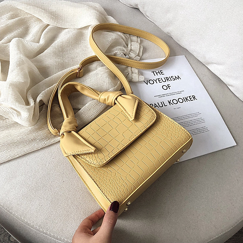 IELGY   One-shoulder women's bag high-quality versatile crocodile pattern mobile Messenger bag female