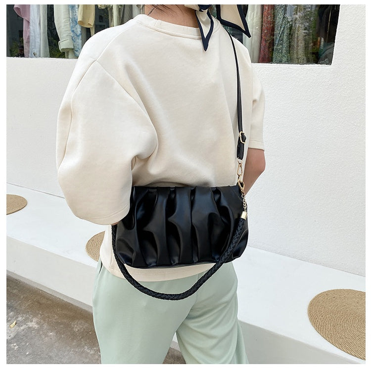 IELGY Folding bag female Korean shoulder bag trend Joker atmosphere solid color clouds diagonal bag