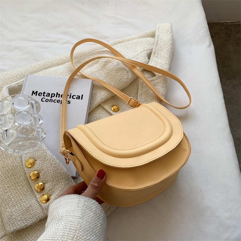 IELGY Cute new trendy fashion western style messenger casual saddle bag women
