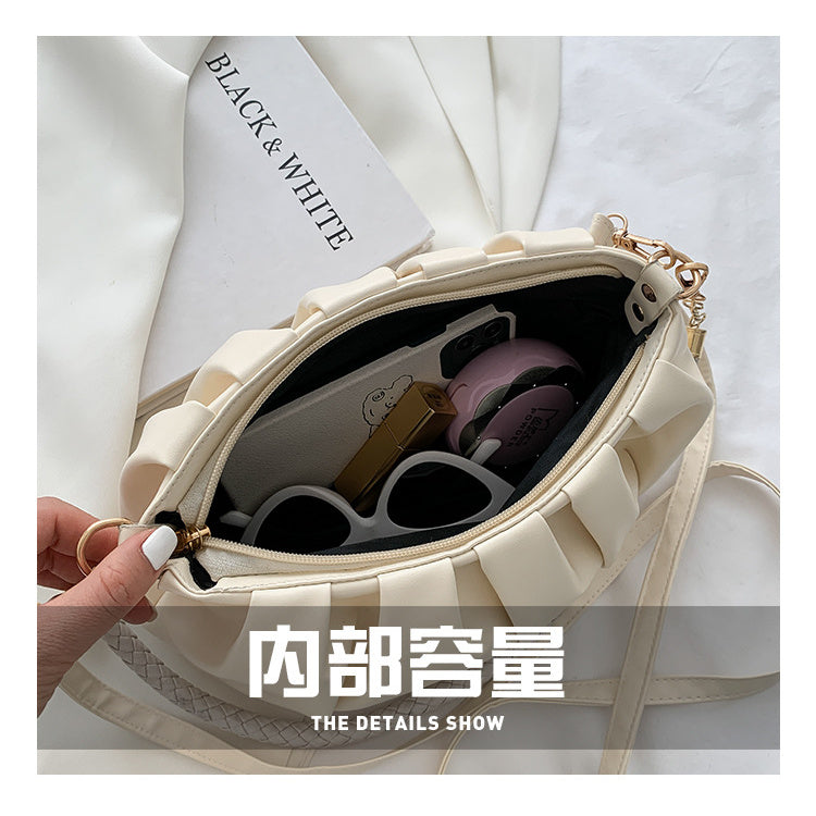 IELGY Folding bag female Korean shoulder bag trend Joker atmosphere solid color clouds diagonal bag