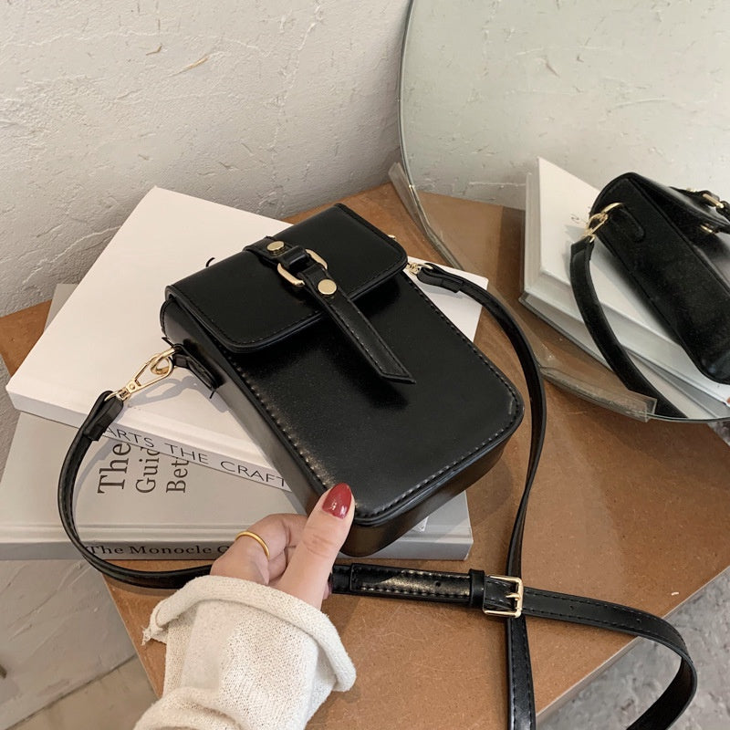 IELGY Korean fashion bag female tide joker ins shoulder crossbody simple mobile phone bag