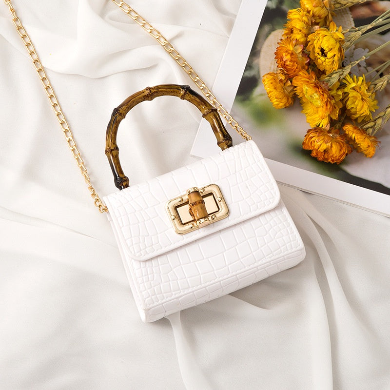 IELGY Korean version of the wild Messenger bag fashion handbag fairy bag