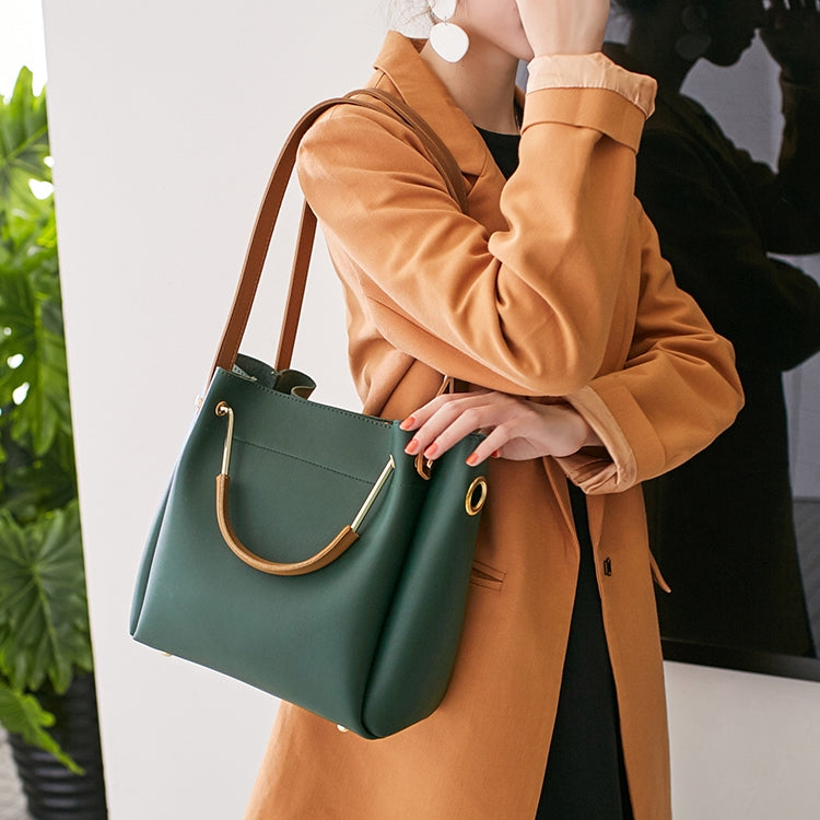 IELGY Bucket bag simple wild Messenger handbag big bag