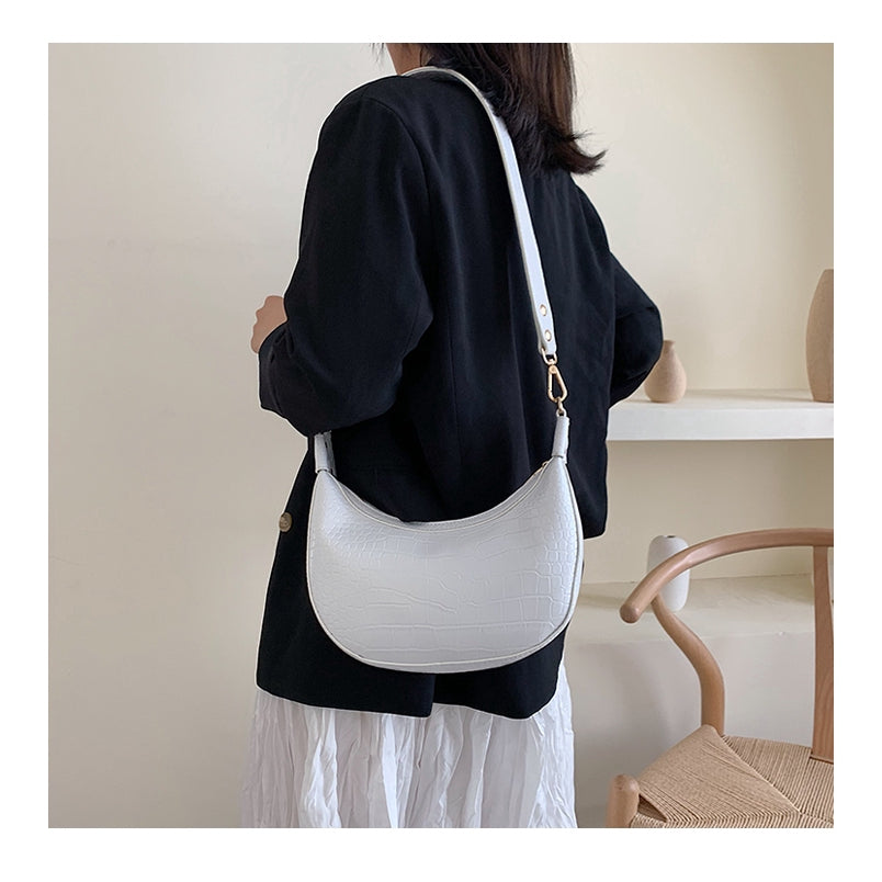 IELGY new fashion crocodile pattern wide shoulder strap portable saddle bag