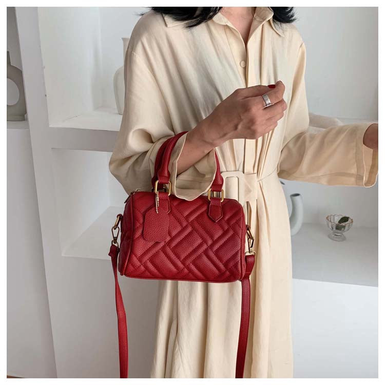 IELGY Women bag wild messenger bag fashion simple Boston handbag shoulder bag