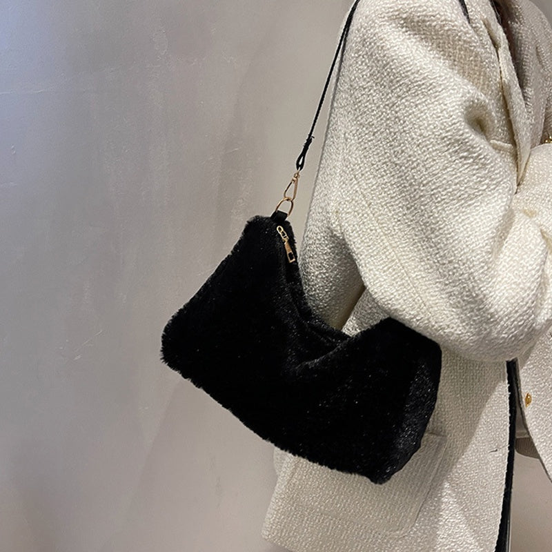 IELGY light and smooth zipper ladies plush solid color shoulder bag